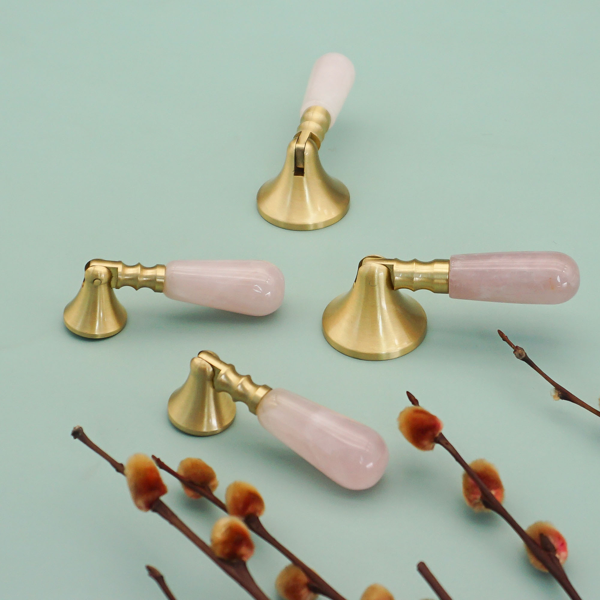Furniture Hardware Drop Pulls - Różowe Kryształowe + Mosiężne Gałki i