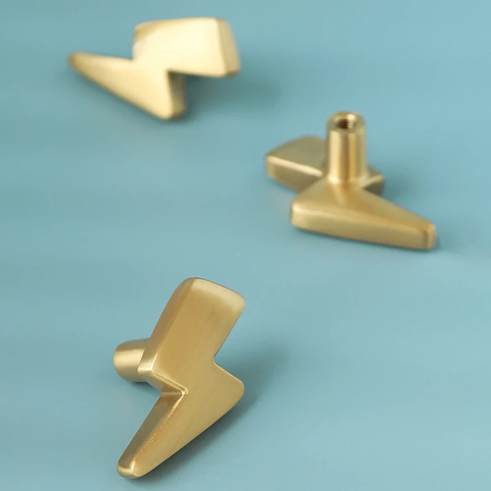 Mosiężne gałki do szafek Błysk – Unique Furniture Hardware Pulls recenzja i cena