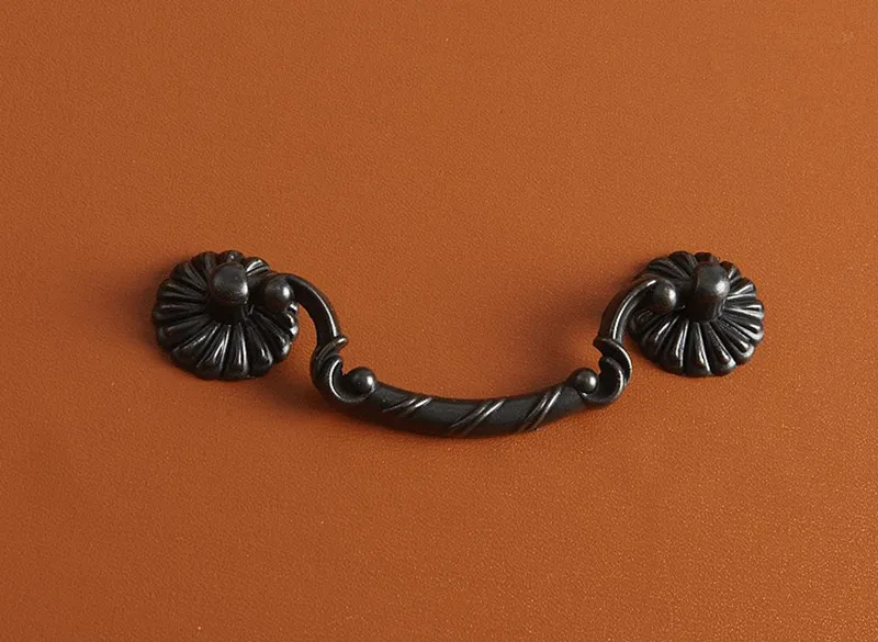 2 szt. Retro Metalowe Uchwyty  – Furniture Hardware Drop Pulls recenzja i cena